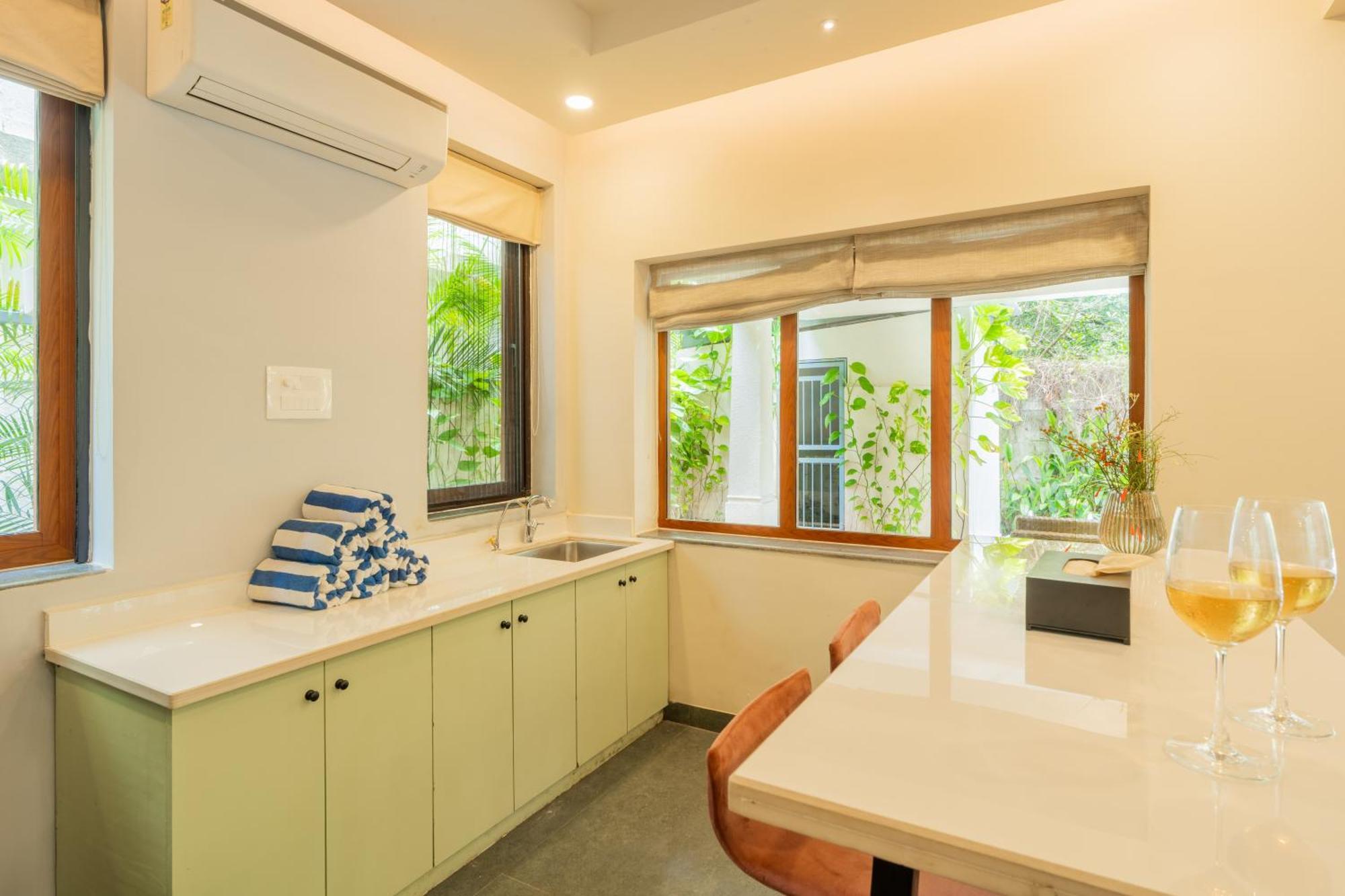 Elivaas 3 Bhk Pvt Pool & Bar - Villa Valerie Oxel Exterior foto